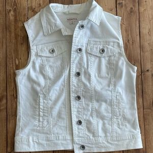 Merona white Denim Vest Medium sleeveless/ Denim/ Denim jacket/ Denim vest